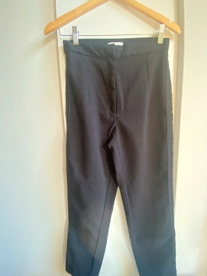 H&M women's winter pants used, slim fit, black, size S