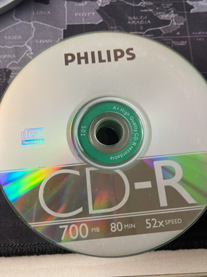 Blank Cd and DvD like new, pack of 14 CDs and 7 DVDs