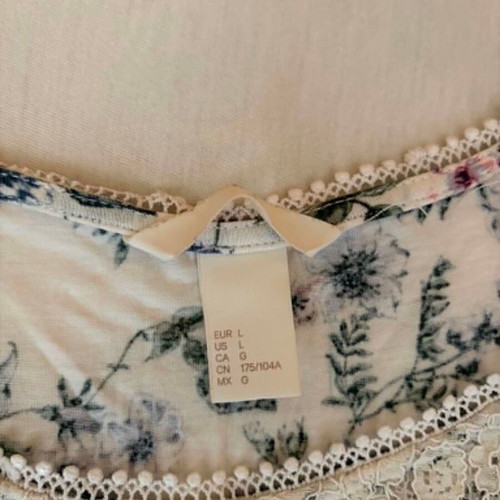 H&M women's blouse like new, size L, white with floral pattern
