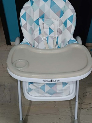 Kiddo Cook Triangle αναδιπλούμενο καρεκλάκι φαγητού με ρόδες, γαλάζιο