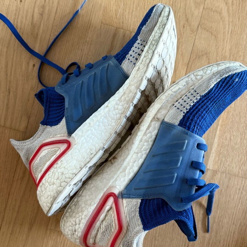 Adidas Ultraboost athletic shoes like new, size 42 ⅔, blue