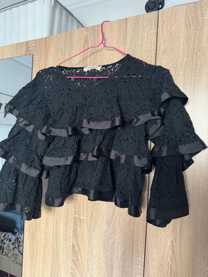 Lace blouse with frills used, size S/M, black