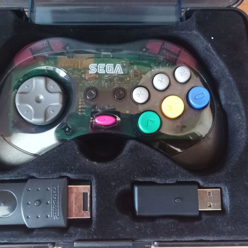 Retro-bit Pro Gamepad wireless for Sega Saturn, Sega Mega Drive Mini and PC new