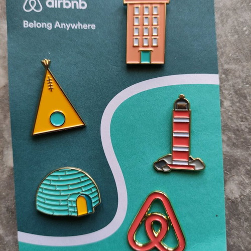 Airbnb collectible pins new