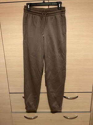 Καφέ φόρμα H&M