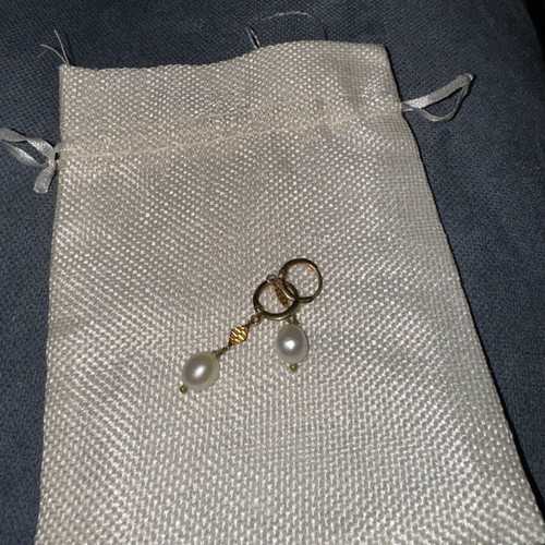 Pearl drop earrings gold color new