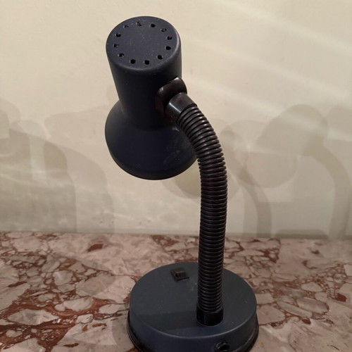 Table lamp with adjustable arm like new, black desk light