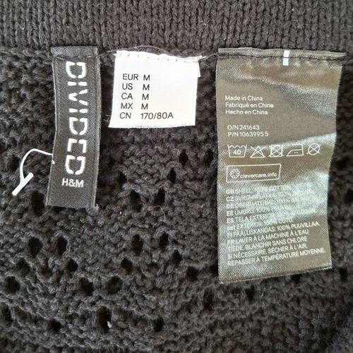 H&M knitted skirt size M like new, black