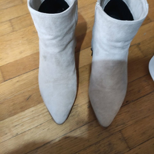 Booties like new, size 40, very stylish