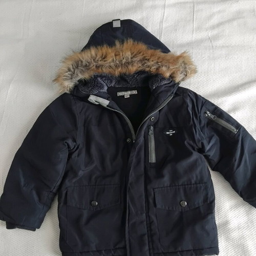 New college jacket for 2 years like new, warm