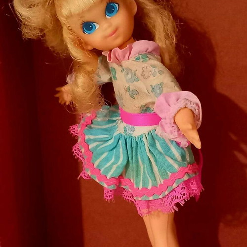 Barbie Doll Lori Pretty Pairs 1969 like new