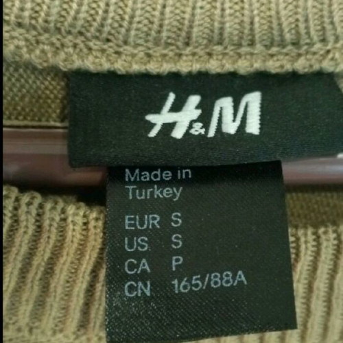 H&M women's blouse like new, beige, lightweight knit, very loose fit