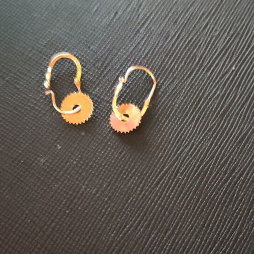 Gold earrings 9K new, length 2.2cm