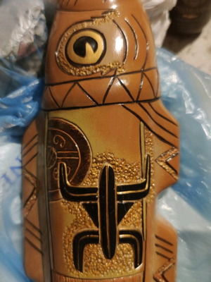 Da Jing Tao Yi fish vase used, ceramic with beetle design