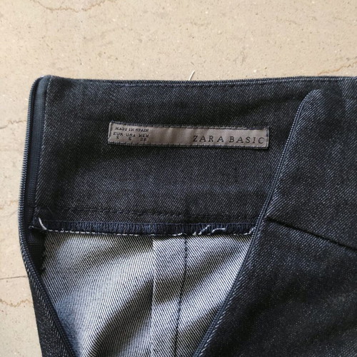 Pencil denim skirt Zara like new, size small