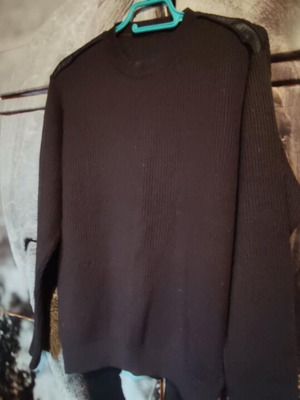 Darwin men's knitted sweater like new, size M, brown