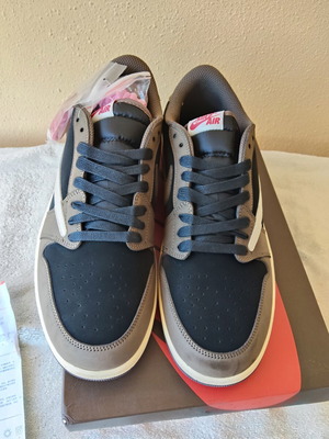 Jordan 1 Travis Scott sneakers νούμερο 46 καινούργια, μαύρα και καφέ