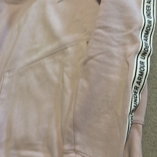 Underarmur hoodie used, soft pink for 12-year-old girl