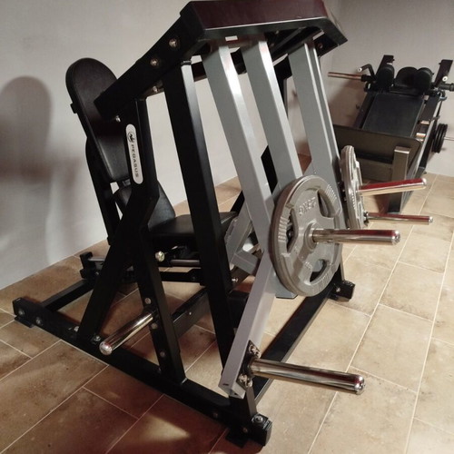 Horizontal angled press used, professional heavy-duty construction