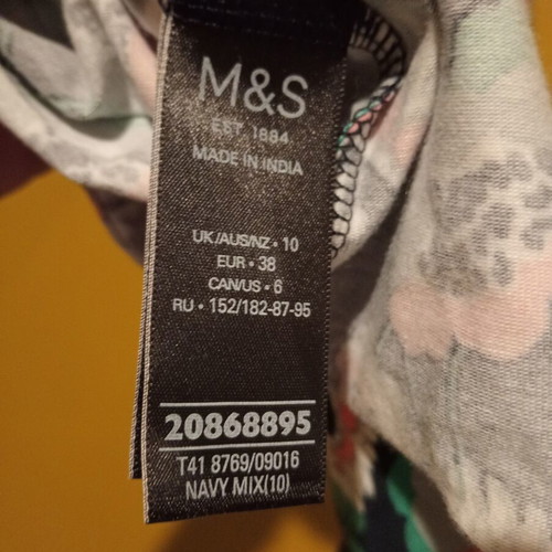 M&S Collection T-shirt new, size M, floral design, elastic
