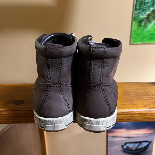 Ecco women's shoes natural leather like new, sport style, size 39