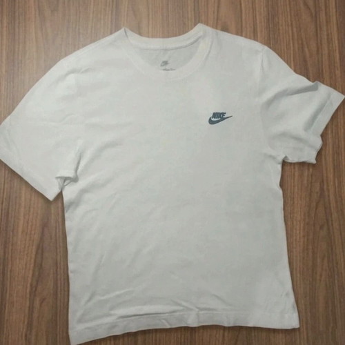 Nike white short-sleeve t-shirt used, size S