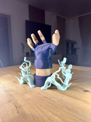 Kakashi controller stand for Xbox and PS5