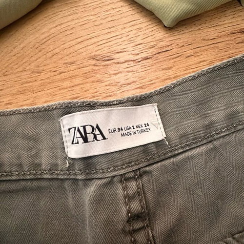 Shorts with versatile top Zara like new, size XS