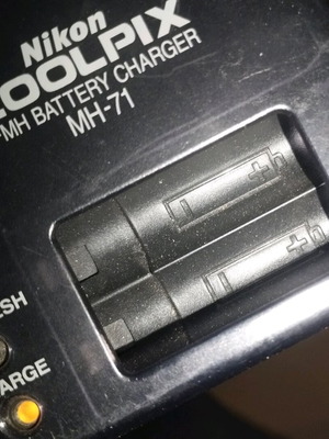 Nikon Coolpix MH-71 battery charger used