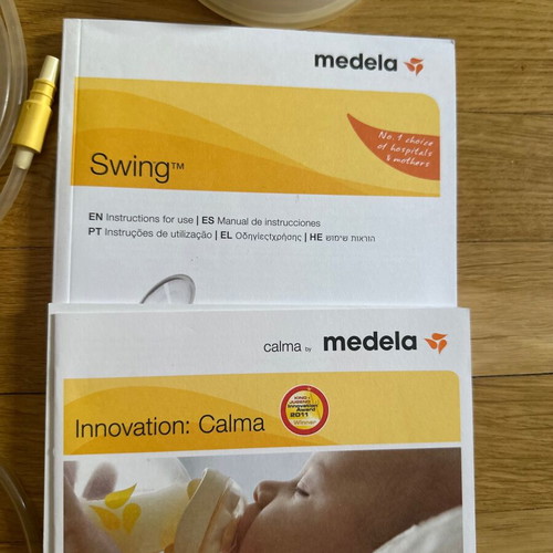 Medela Swing Flex electric breast pump like new with accessories