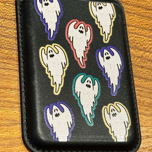 Mag Safe card holder with pattern like new, multicolor