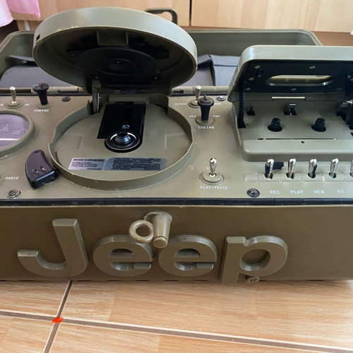 Vintage device used, plays radio, CD and cassette, needs service