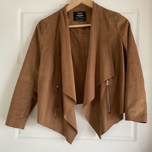 Bershka brown jacket size M like new