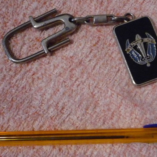 Keychain with Special Forces/ΟΥΚ badges used