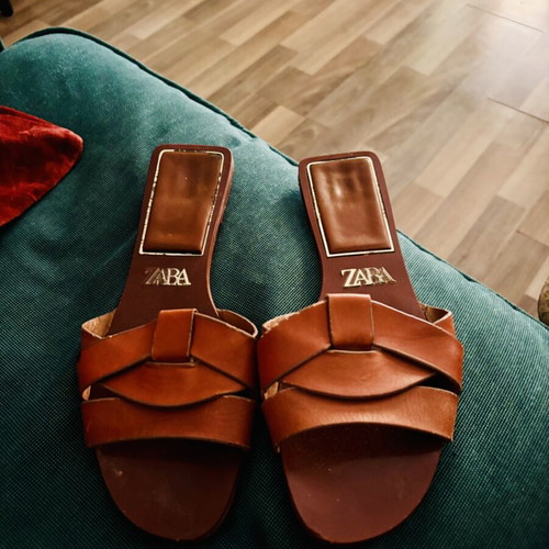 Zara leather slippers size 38, brown