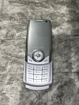 SAMSUNG SGH-U700