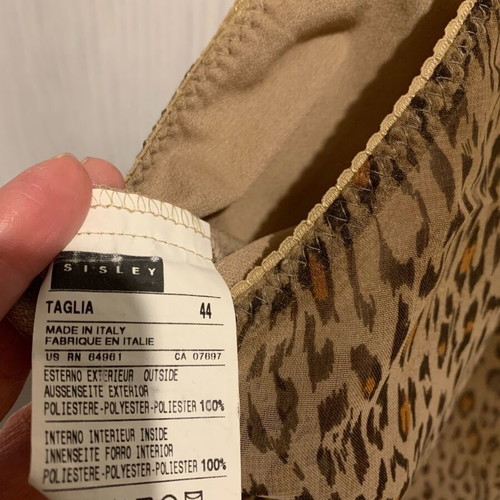 Sisley animal print skirt used with elastic waist