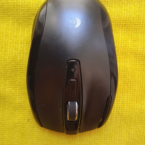Logitech VX Nano wireless mouse used with dongle, case and ENELOOP PRO batteries