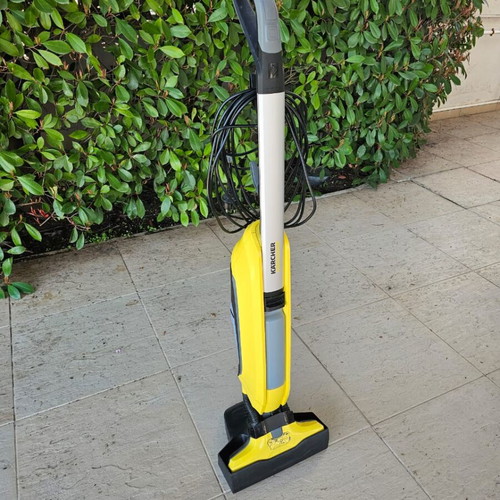 Karcher FC5 Hard Floor Cleaning Machine - Yellow. Thessaloniki Area