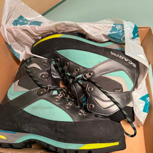 Scarpa Triolet GTX Women hiking boots size 40