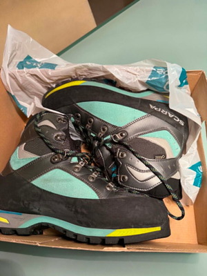 Scarpa Triolet GTX Women hiking boots size 40