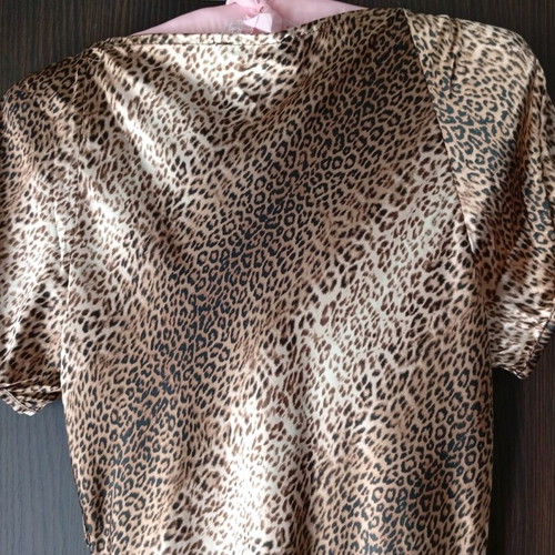 Women's leopard print dress new, size M, 100% viscose