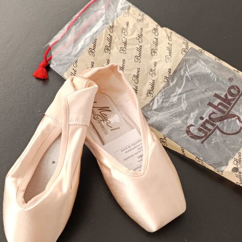 Grishko Maya I Pointe Shoes No.3 XXX M, new