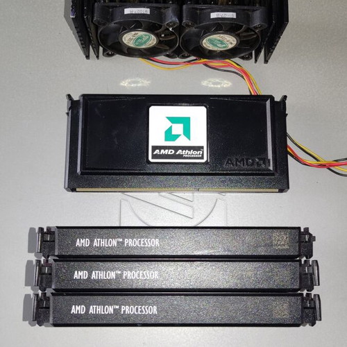 AMD Athlon 700MHz Slot A used with cooler