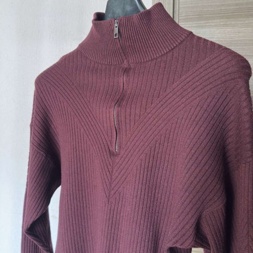 Oysho burgundy daily turtleneck sweatshirt M like new