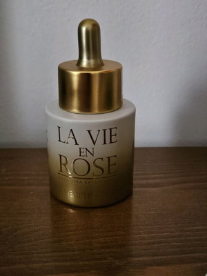 La vie en rose face oil with helichrysum like new