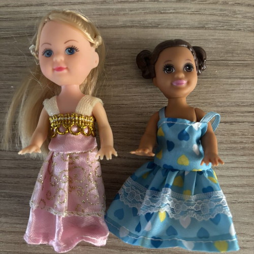 Barbie Kelly mini doll set used, 2 pieces