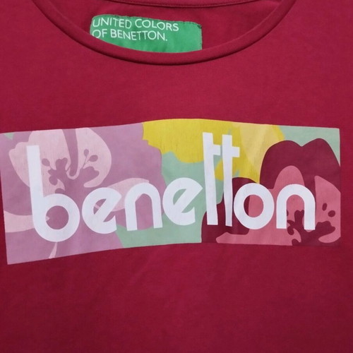 Benetton T-shirt like new, relaxed fit, size M