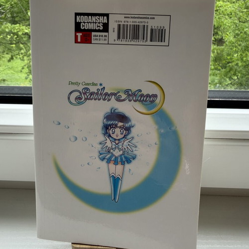 Sailor Moon Volume 2 manga book like new, English