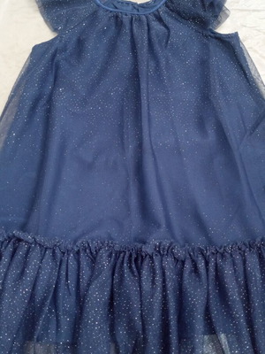 Girls' formal dress like new, age 6